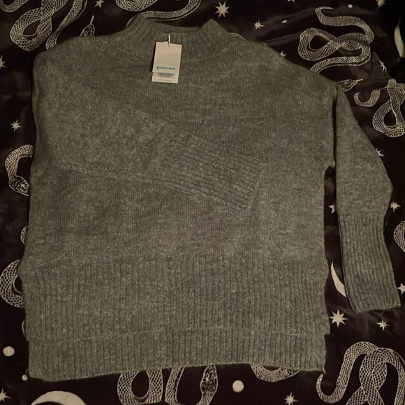 Cozy Sweater NWT - Picture 3 of 6